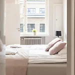 Classic Nordic 1br With Excellent Loc * 헬싱키