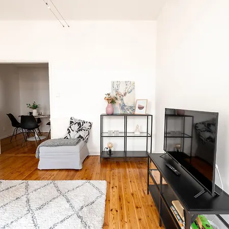Apartment 2ndhomes Classic Nordic 1br With Excellent Loc Helsinki